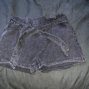 Black/Jean shorts with belt
